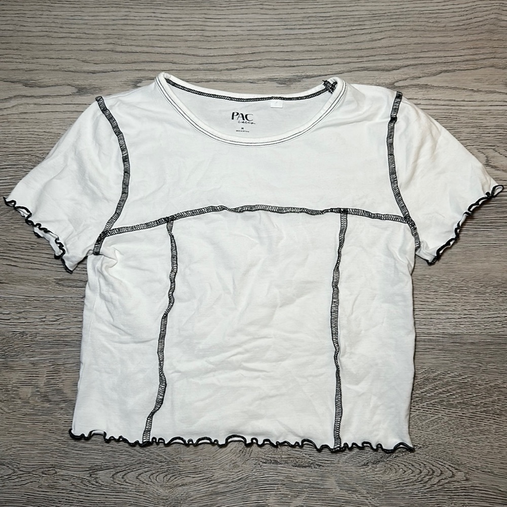 White Pacsun Shirt Sleeve Cropped Top with Black Stitching